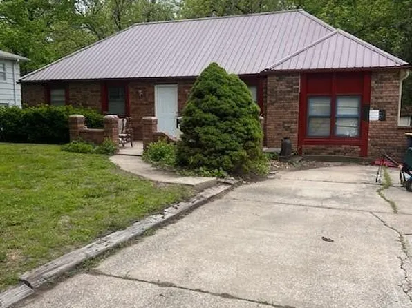 6907 NW 72nd Ter, Kansas City, MO 64152