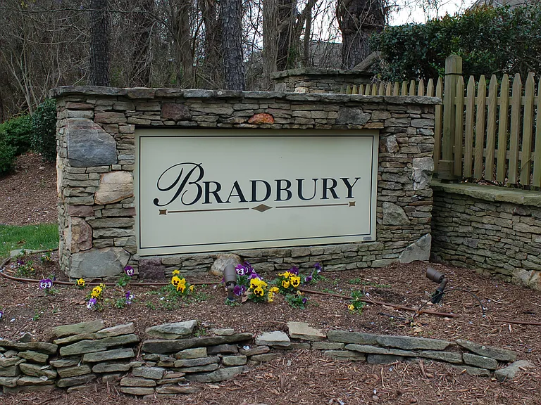5 Bellmore Ct — Photo 14