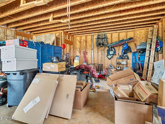 38th image of 449 Foss Rd