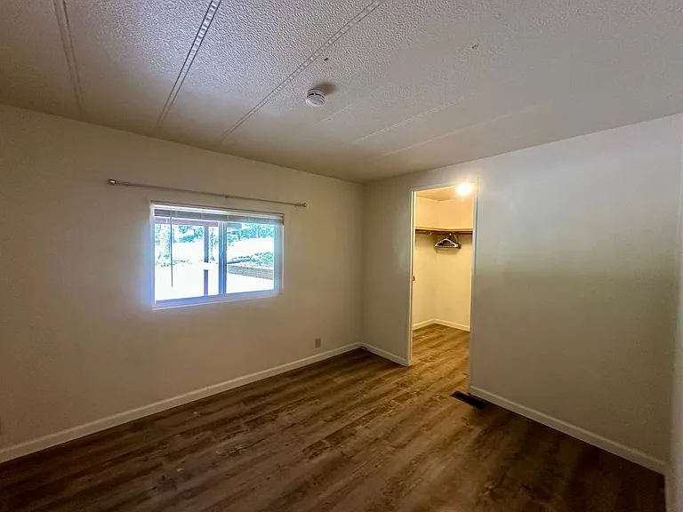 11405 Hamaker Mountain Rd — Photo 13
