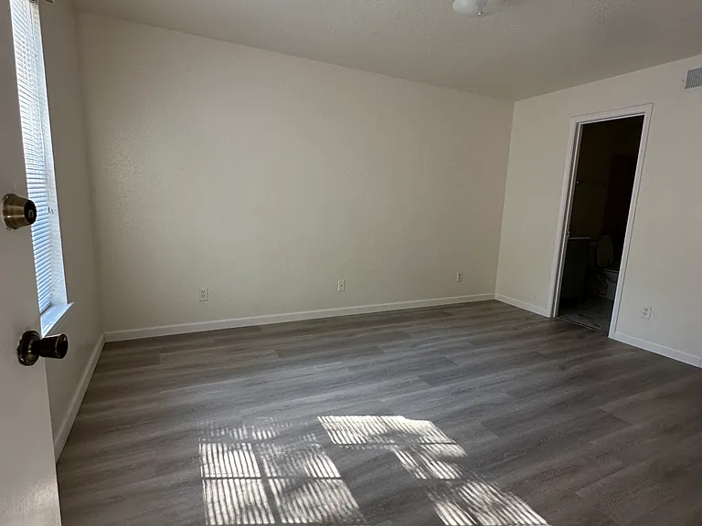 9700 Leawood Blvd #1314 — Photo 8