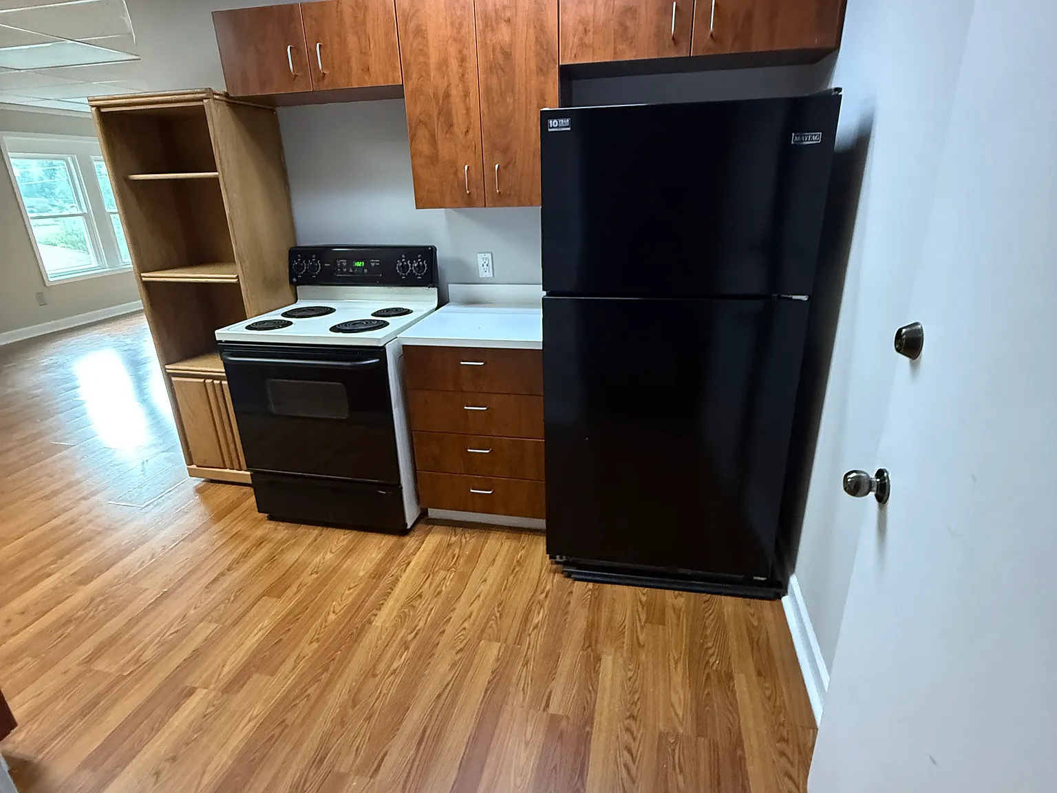 1 bed, 800 sqft, $950 — Photo 2