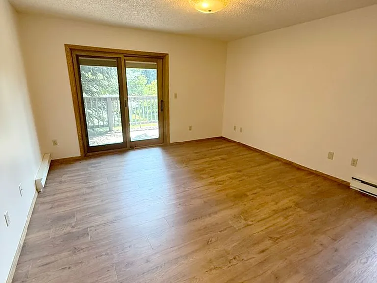 4432 Annette Park Dr — Photo 33