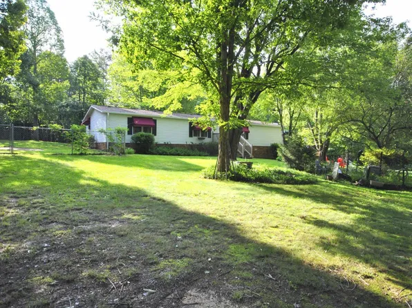 113 Sunburst Hills Rd, Evington, VA 24550