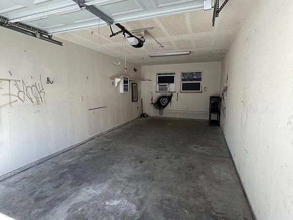 5th image of 1655 Court Dr #5