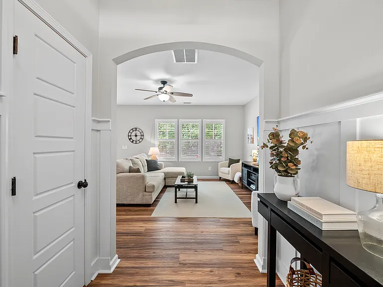 919 Award St — Photo 21