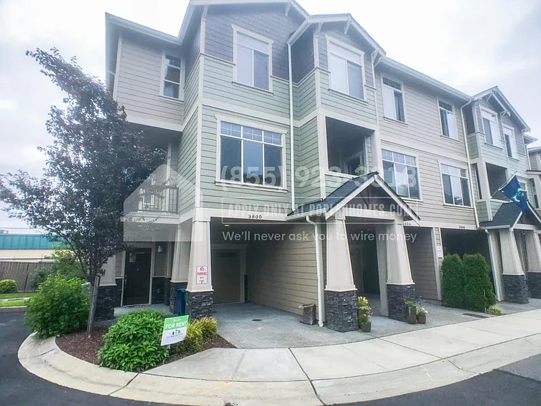 3800 NE 3rd Pl — Photo 19