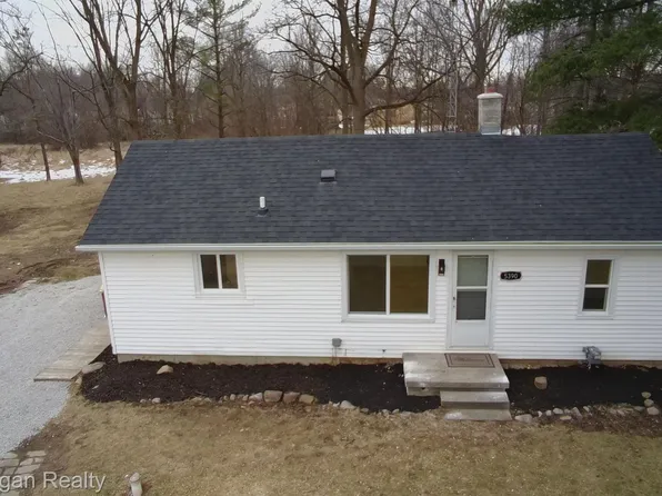5390 Brobeck St, Flint, MI 48532
