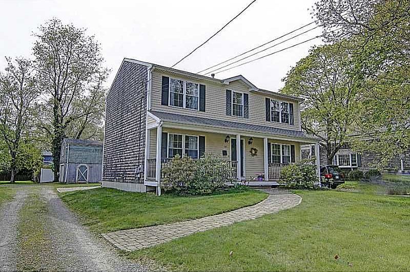 2nd image of 64 Massasoit Ave