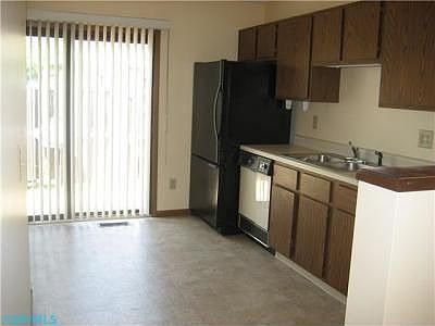 1st image of 760 Plant Dr