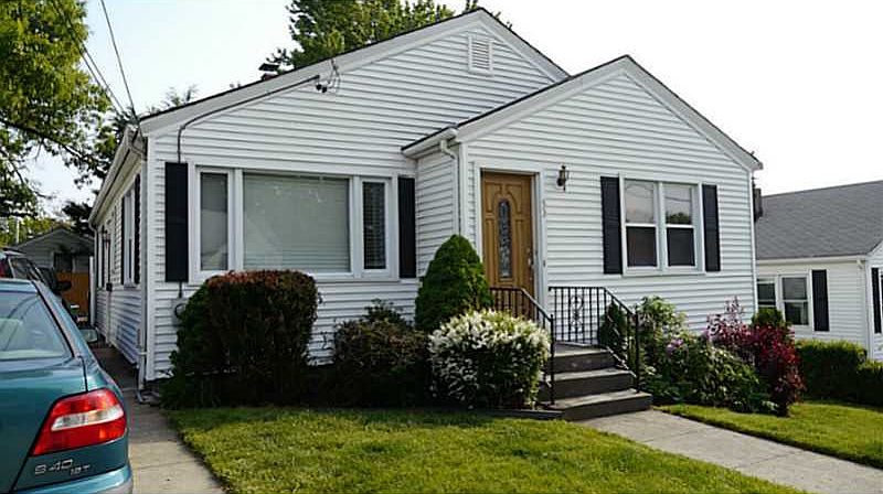 1st image of 53 Oliver St