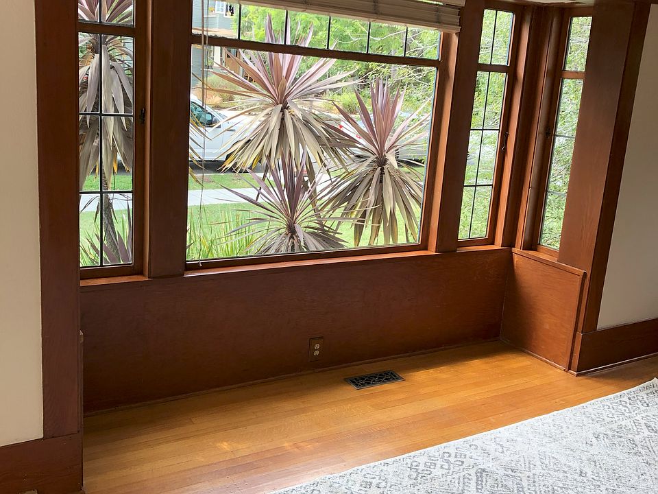 Living Room Bay Window With western exposure.