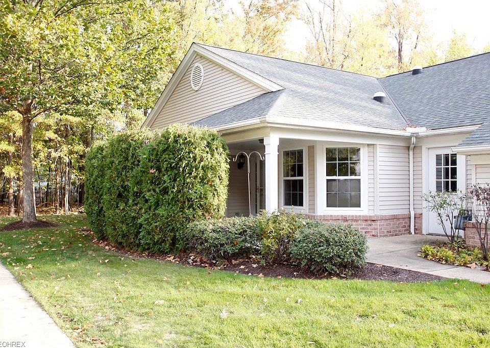1st image of 48 Community Dr