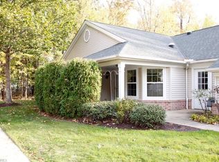 48 Community Dr, Avon Lake, OH 44012