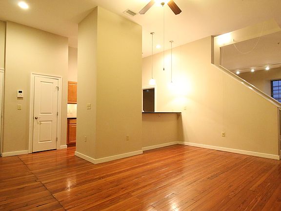 2nd image of 125 W Saratoga St APT 306
