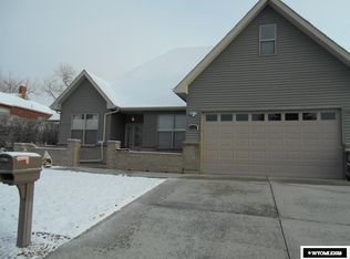1311 Date St, Rawlins, WY 82301