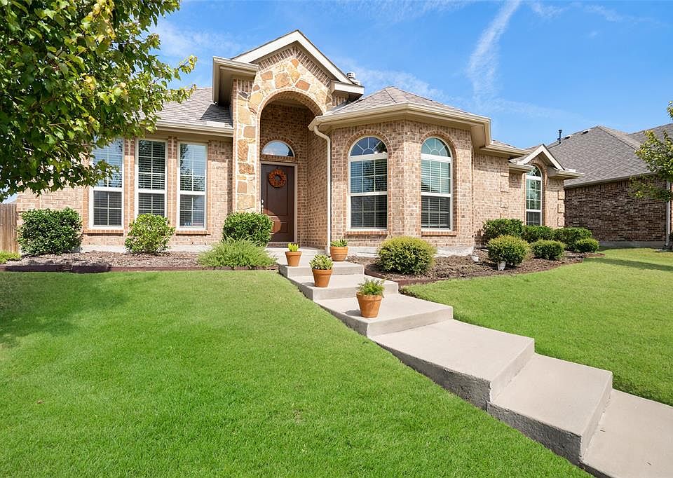 1st image of 1338 Crescent Cove Dr