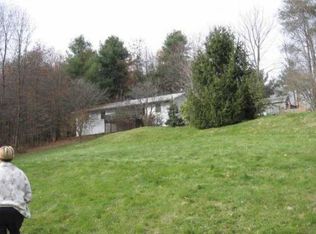 3049 Montgomery Rd, Newark, OH 43055