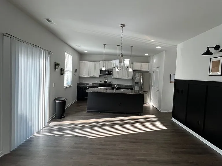 751 Stradleigh Ct — Photo 8