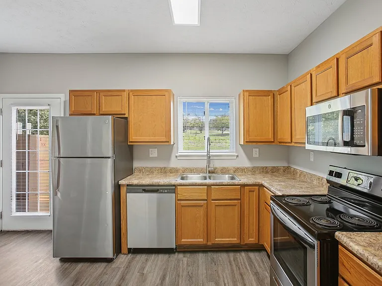 Orchard Hills Apartments — Photo 6