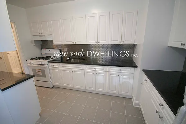 Rented by New York Dwellings LLC | media 16