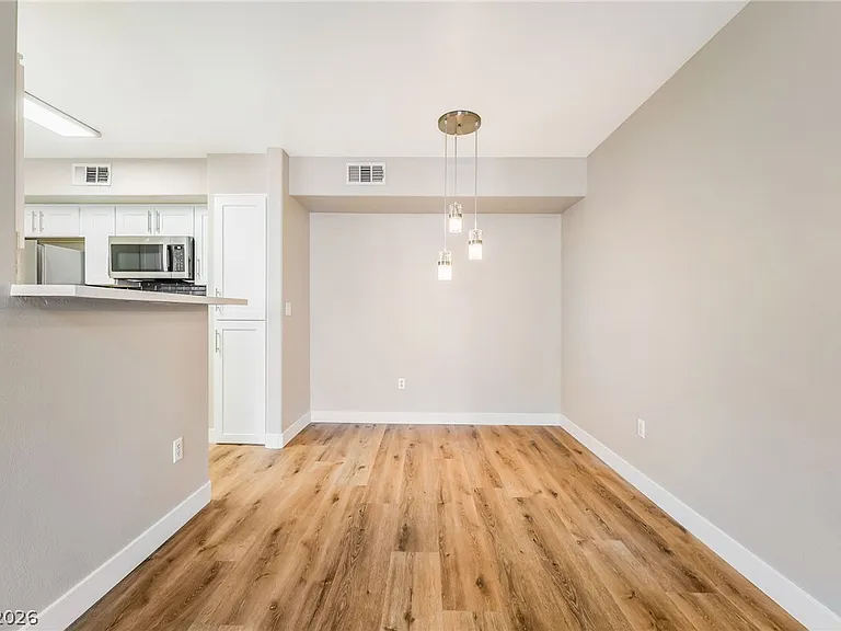 45 Maleena Mesa St #427 — Photo 7