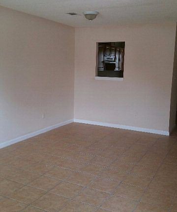 4th image of 1531 Woodard St APT B1