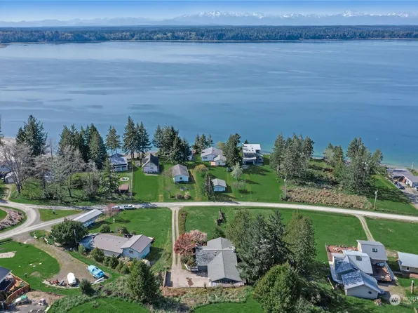 1105 W Herron Boulevard NW, Lakebay, WA 98349