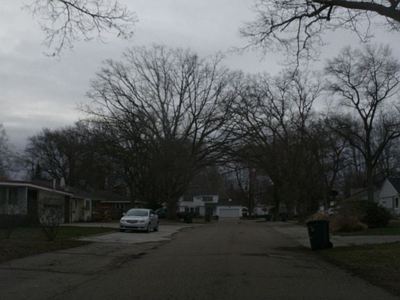 3rd image of 630 E Sunset Dr