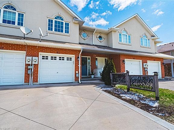 3rd image of 20 McConkey Cres #41