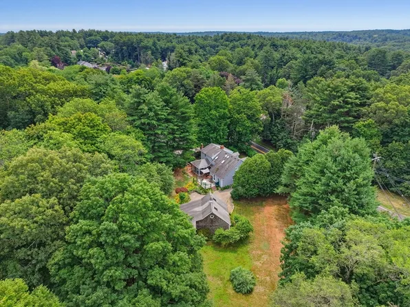 1327 South St, Needham, MA 02492