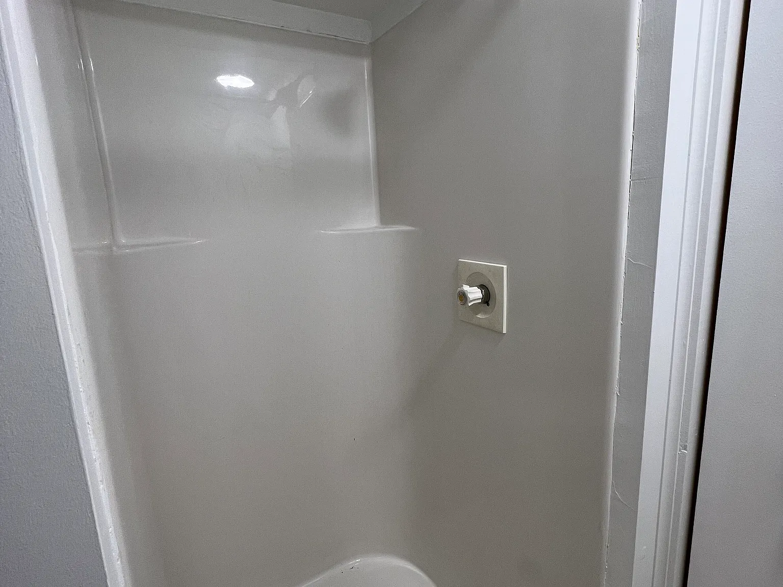 1 bed, 1000 sqft, $1,375 — Photo 4