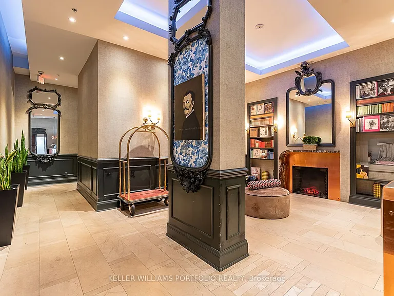 375 King St W #1805 — Photo 33