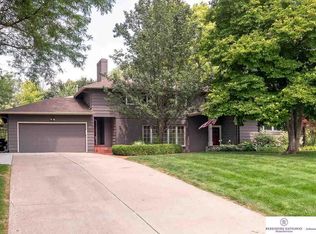 8730 Woolworth Ave, Omaha, NE 68124