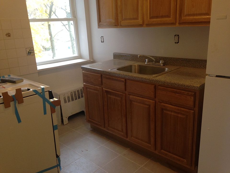 1st image of 8625 112th St