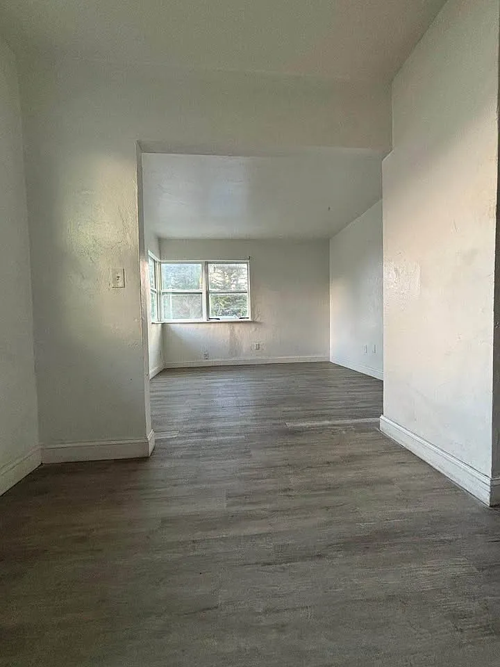 1 bed, 500 sqft, $1,500 — Photo 1