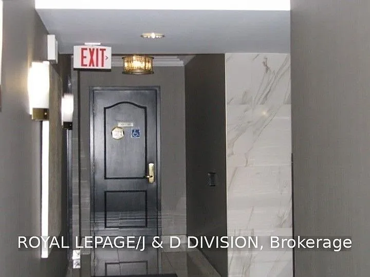 1801 Bayview Ave #102 — Photo 24