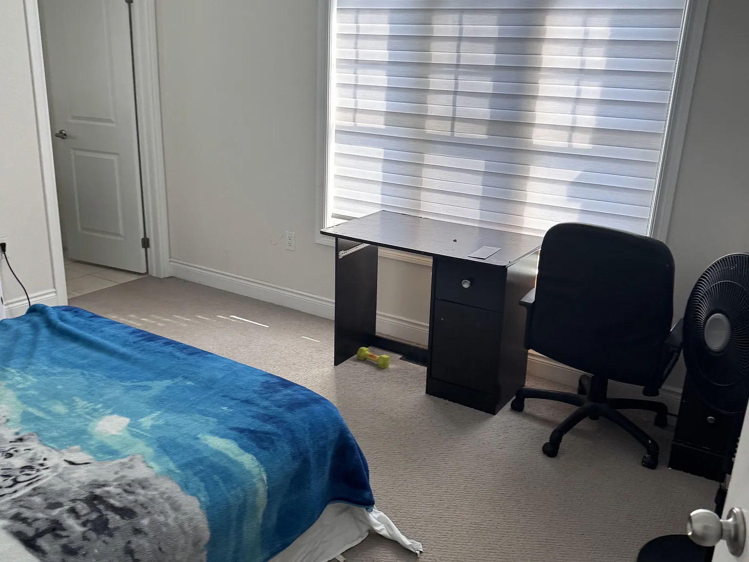 4 bed, $1,300 — Photo 3