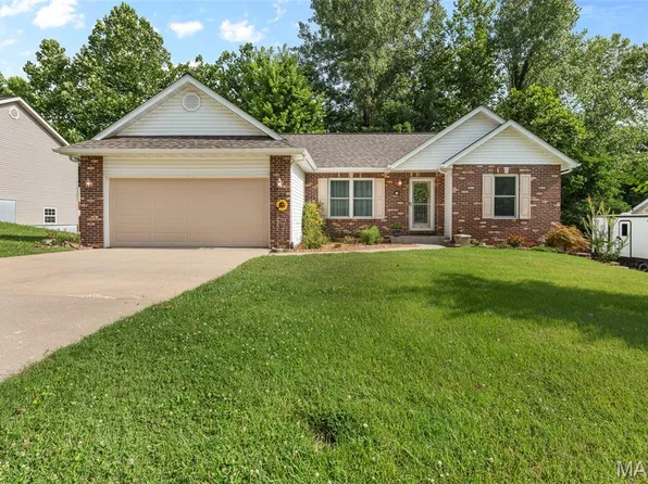 6 Summit Trail Ct, Collinsville, IL 62234
