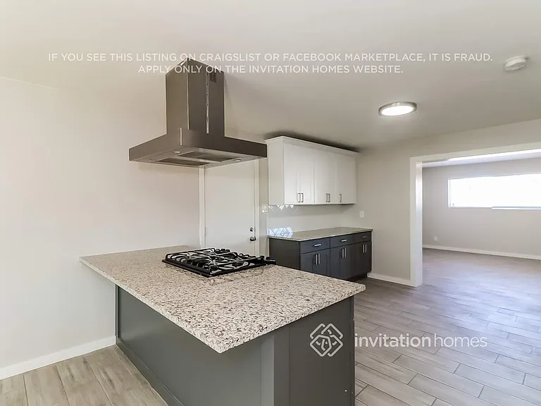 2332 W Orchid Ln — Photo 7