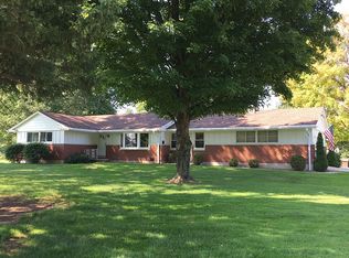 9827 Ferry Rd, Waynesville, OH 45068