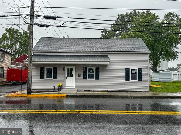 202 W Donegal St, Mount Joy, PA 17552
