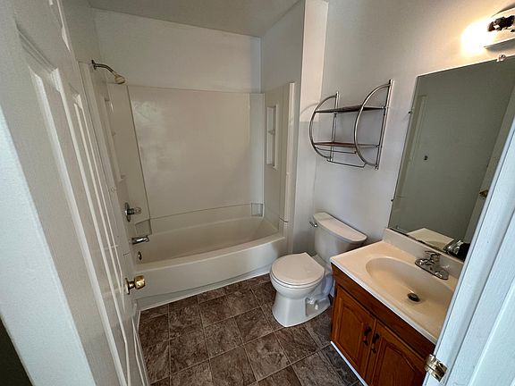 3rd image of 2222 W Grace St APT 2