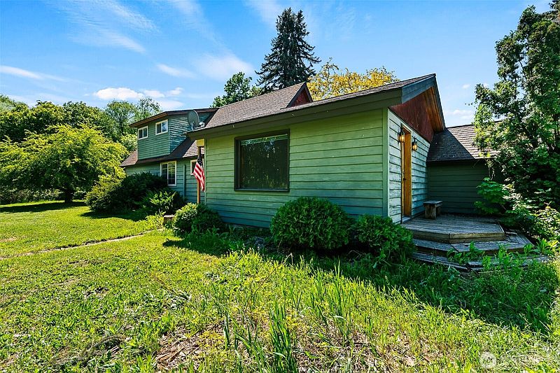3rd image of 2091 Orchard Rd