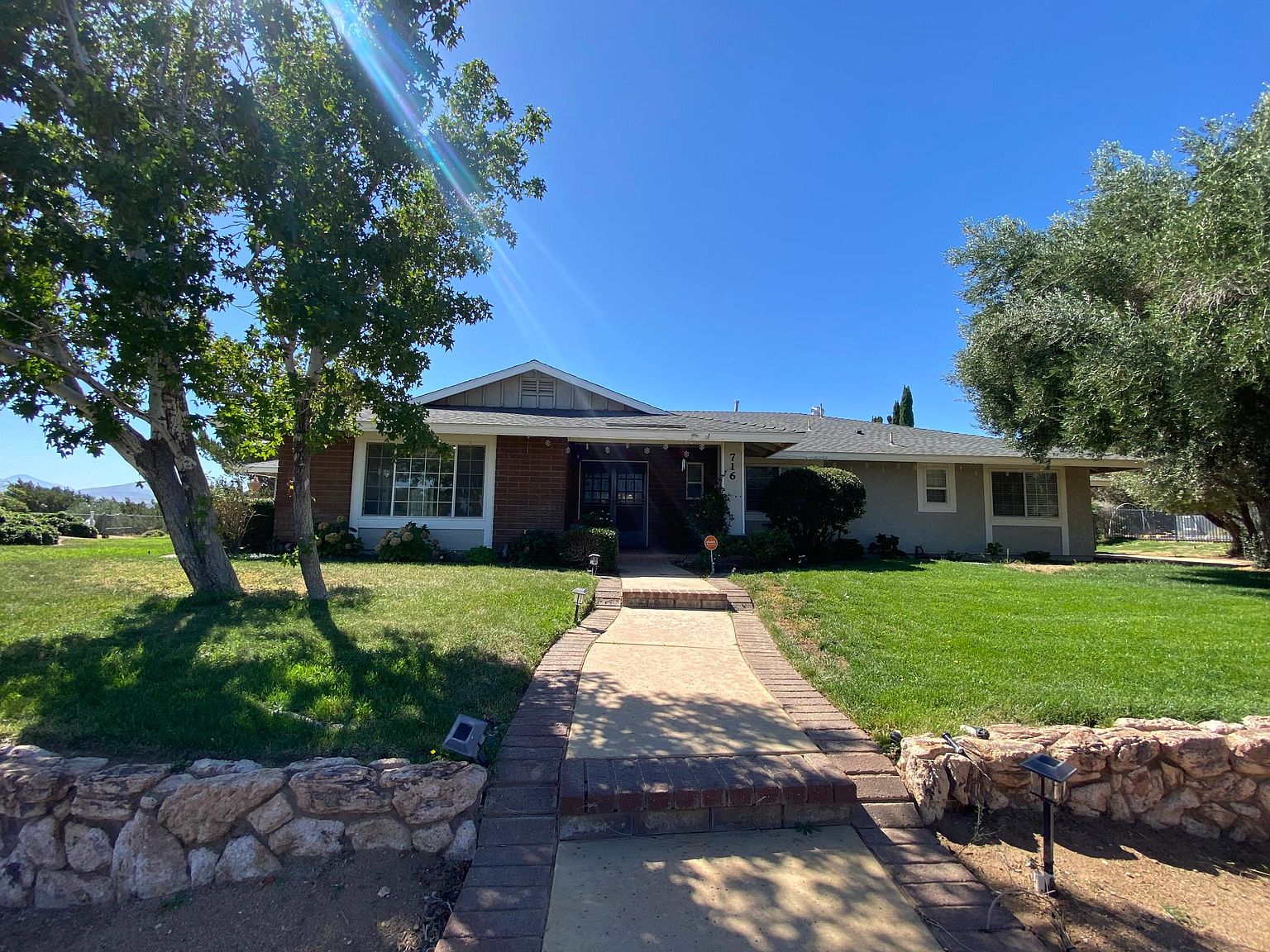 716 W Avenue R12, Palmdale, CA 93551 Zillow