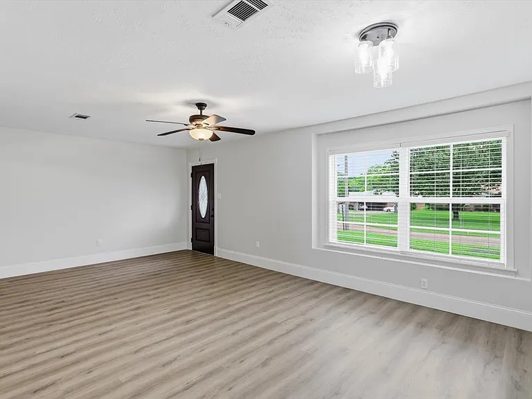 3626 Wilcox Dr — Photo 7