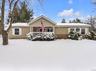 2740 Tall Pines Way, Commerce Township, MI 48382