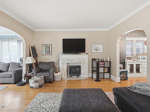 5th image of 1862 Princeton Dr