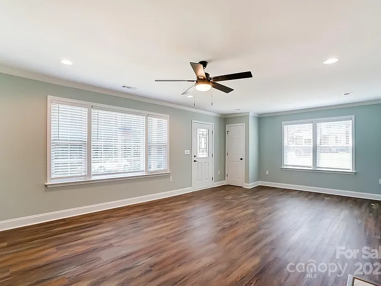 1101 Cherry St — Photo 17