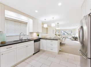 4615 W 9th Ave, Vancouver, BC V6R 2E3